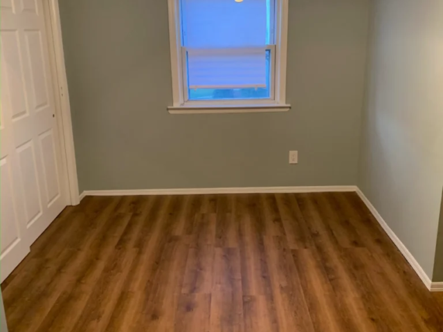 luxury-vinyl-flooring-gallery-medium-07