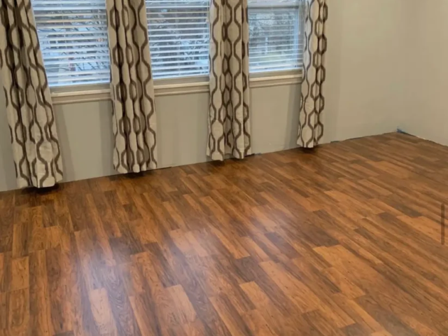 luxury-vinyl-flooring-gallery-medium-08