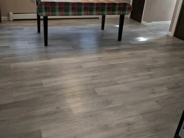 luxury-vinyl-flooring-gallery-dark-03