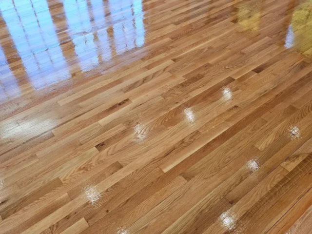 medium-hardwood-flooring-Installation-gallery-07