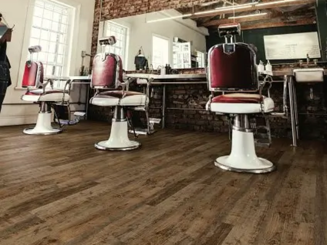 medium-hardwood-flooring-Installation-gallery-11