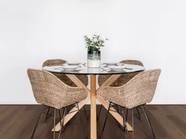 luxury-vinyl-flooring-gallery-dark-06