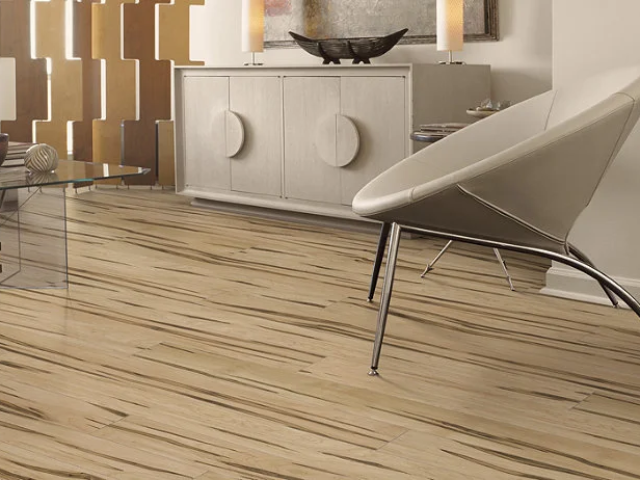 luxury-vinyl-flooring-gallery-light-02