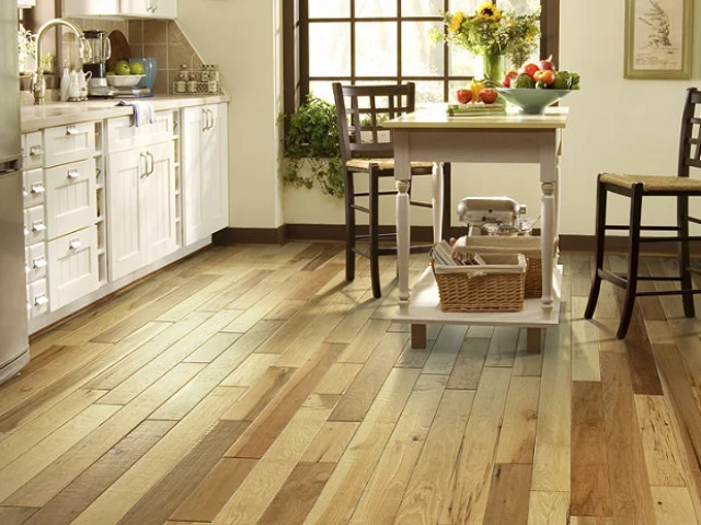 light-hardwood-flooring-Installation-gallery-07